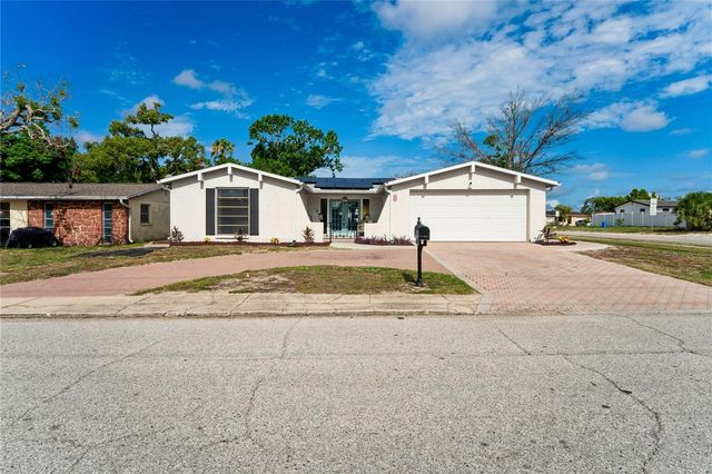 9205 GRAY FOX LANE, Port Richey, FL 34668