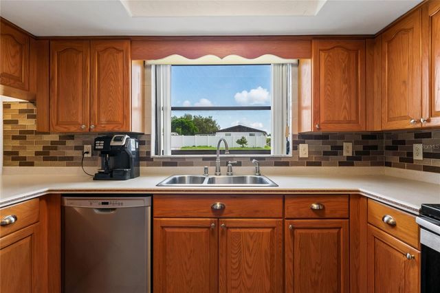 9205 GRAY FOX LANE, Port Richey, FL 34668