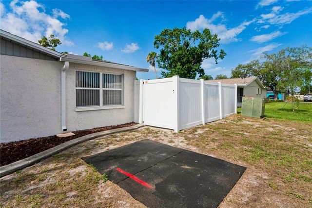 9205 GRAY FOX LANE, Port Richey, FL 34668