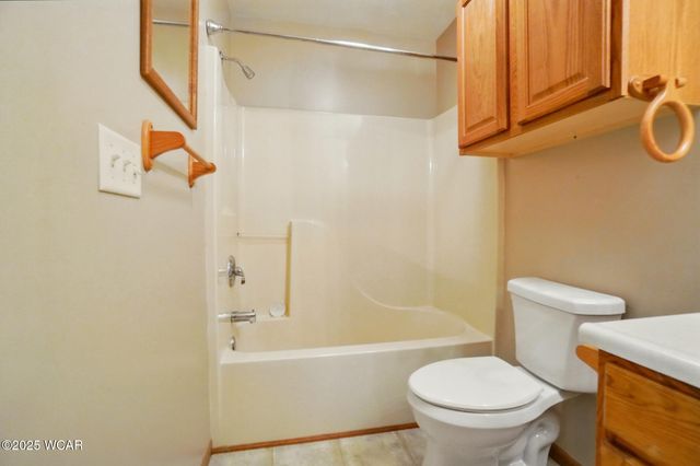 209 Cheyenne Drive, Wapakoneta, OH 45895