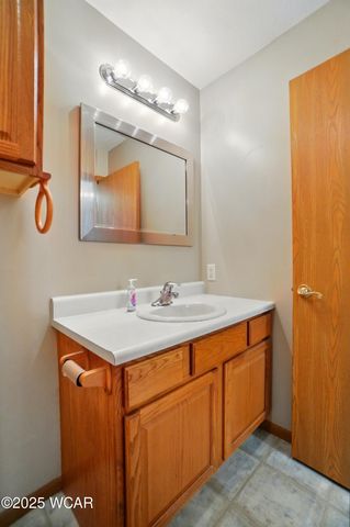 209 Cheyenne Drive, Wapakoneta, OH 45895