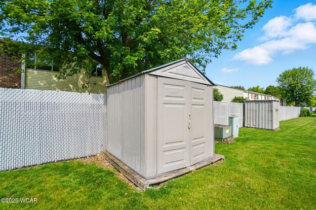 209 Cheyenne Drive, Wapakoneta, OH 45895