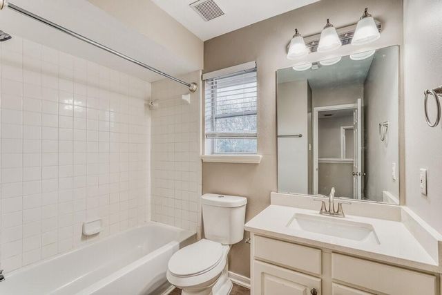 6207 Winter Oak Street, Pearland, TX 77584