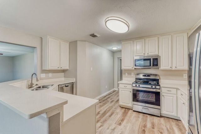 6207 Winter Oak Street, Pearland, TX 77584