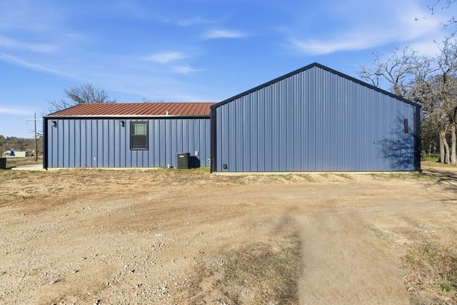 1355 Friendship Road, Weatherford, TX 76085