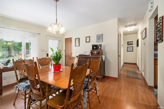 13495 N Hillside Drive, Syracuse, IN 46567