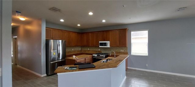 9328 MANDRAKE COURT, Tampa, FL 33647