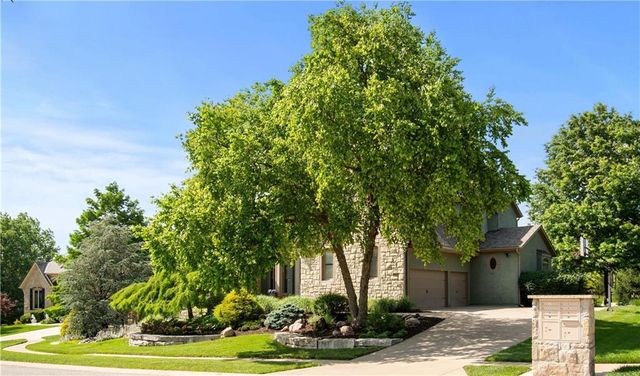 13210 Outlook Street, Overland Park, KS 66209
