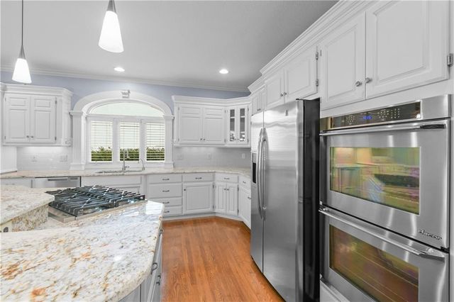13210 Outlook Street, Overland Park, KS 66209