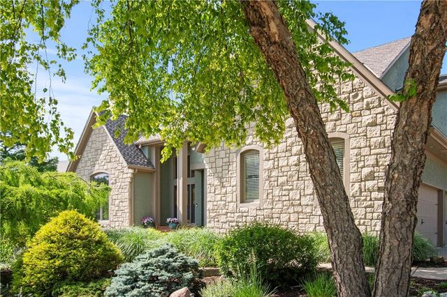 13210 Outlook Street, Overland Park, KS 66209