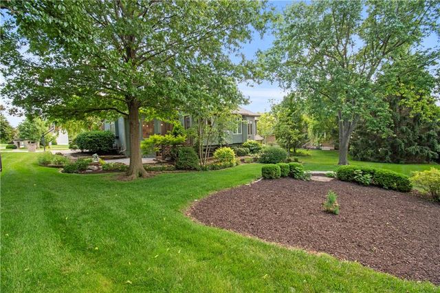 13210 Outlook Street, Overland Park, KS 66209