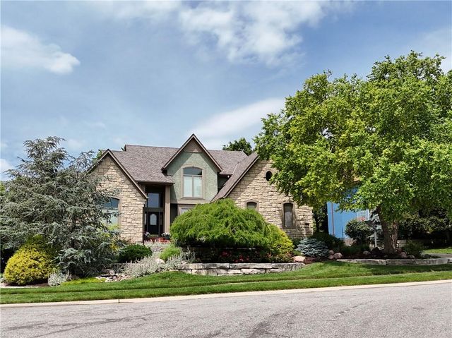 13210 Outlook Street, Overland Park, KS 66209