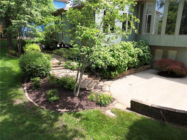 13210 Outlook Street, Overland Park, KS 66209