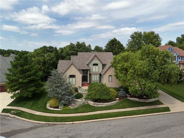 13210 Outlook Street, Overland Park, KS 66209