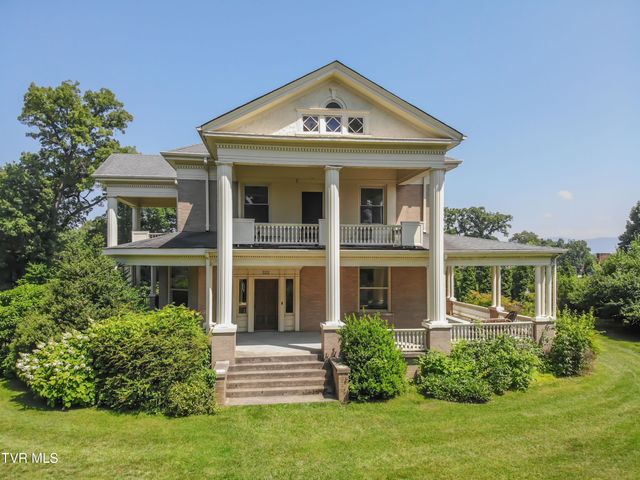 322 Spruce Street Street, Bristol, TN 37620