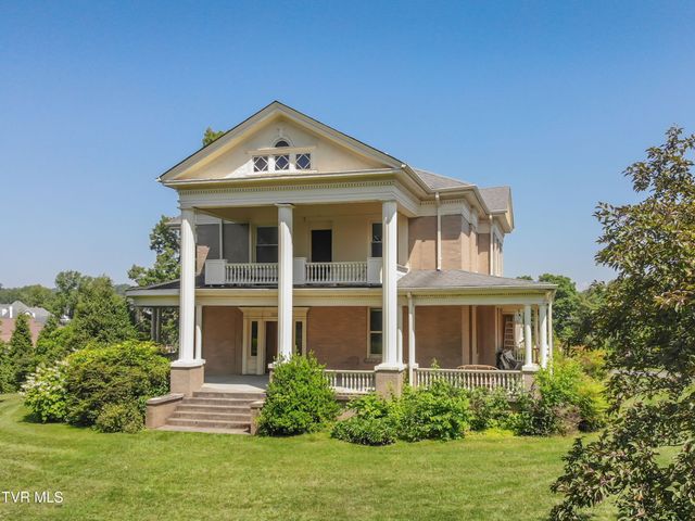 322 Spruce Street Street, Bristol, TN 37620