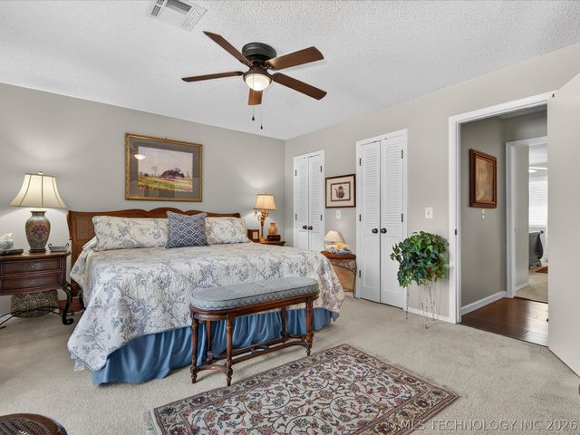 3200 E Price Road 33, Bartlesville, OK 74006