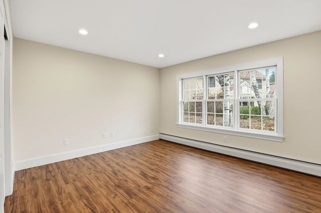 10 Highland Ridge Road, New London, NH 03257