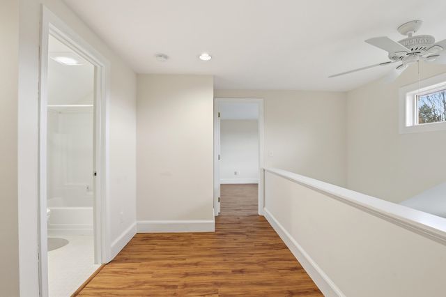 10 Highland Ridge Road, New London, NH 03257