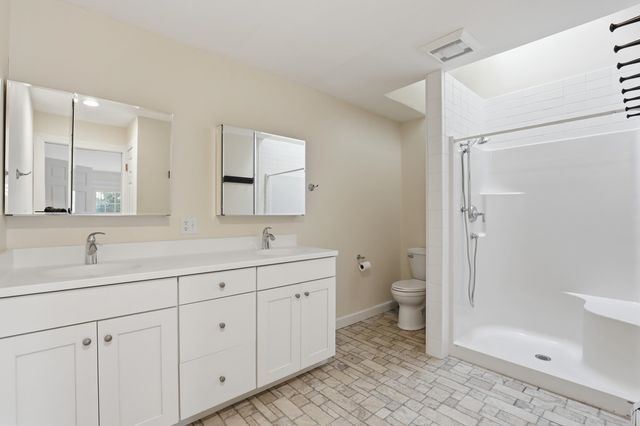 10 Highland Ridge Road, New London, NH 03257