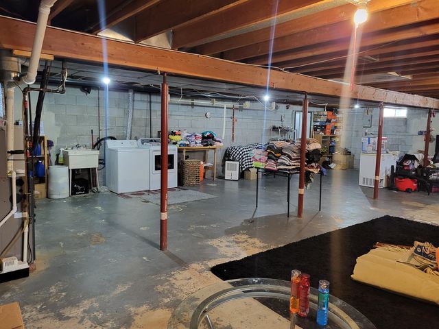 907 Division Street, La Porte, IN 46350