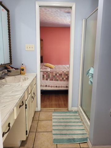 907 Division Street, La Porte, IN 46350