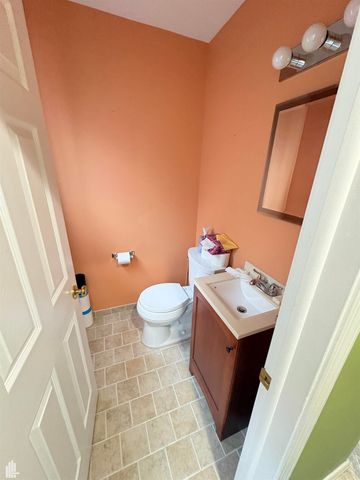 32245 Wareham Drive, Warren, MI 48092