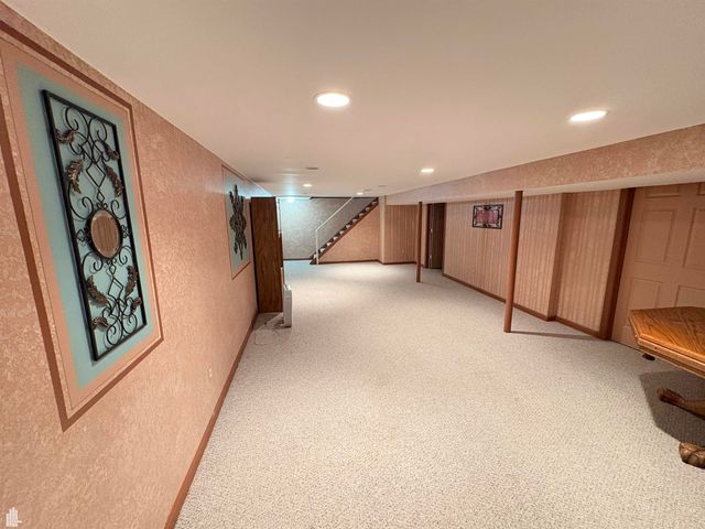 32245 Wareham Drive, Warren, MI 48092