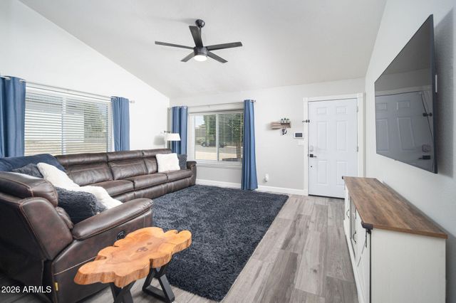 1256 E UTOPIA Road, Phoenix, AZ 85024