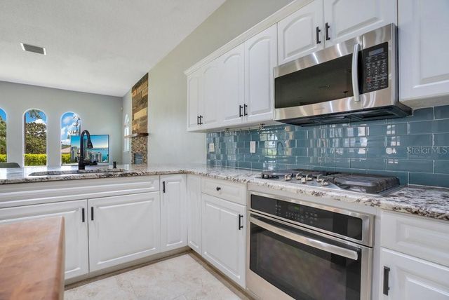 751 ERROL PARKWAY, Apopka, FL 32712