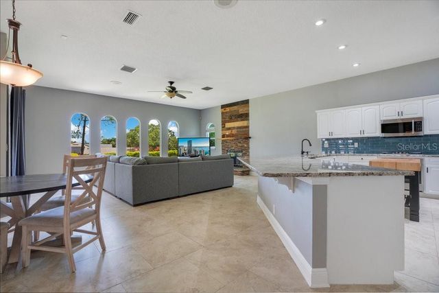 751 ERROL PARKWAY, Apopka, FL 32712