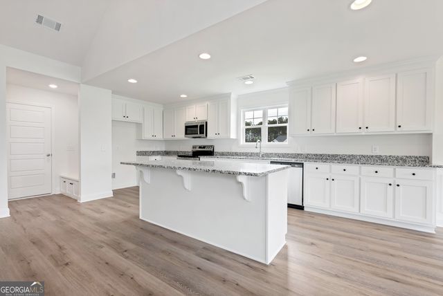 6376 Brockton Loop, Jefferson, GA 30549