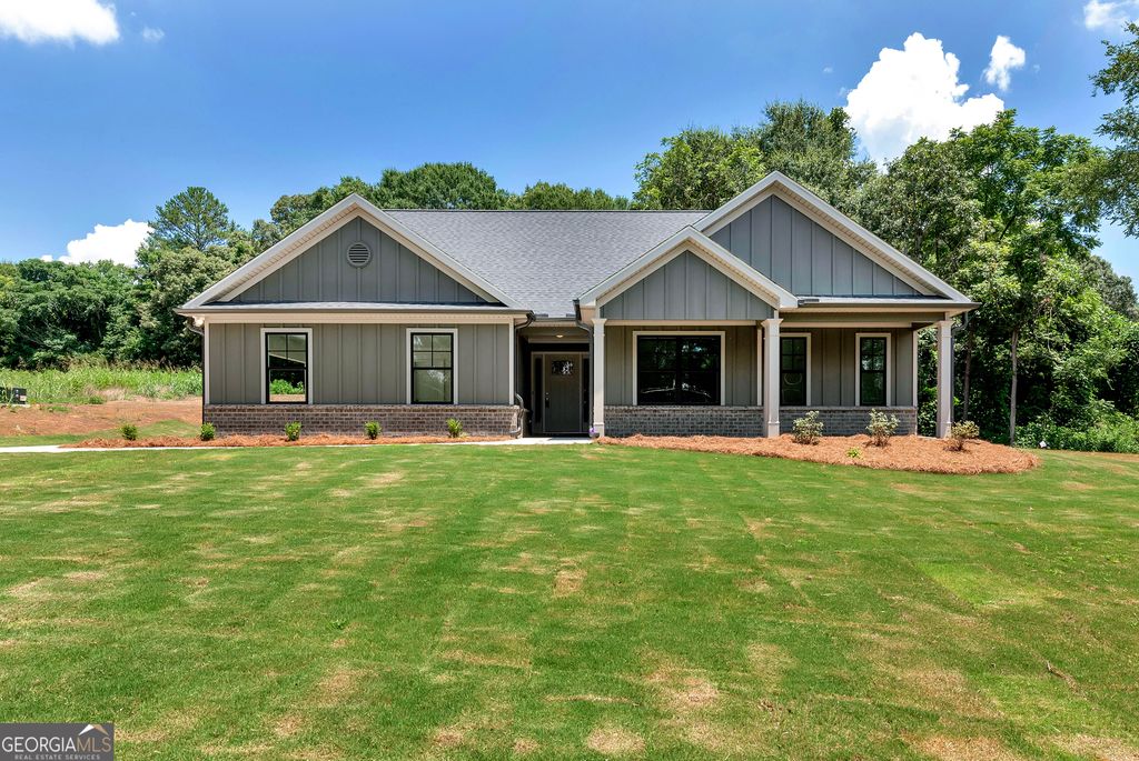 6376 Brockton Loop, Jefferson, GA 30549 — photo 2