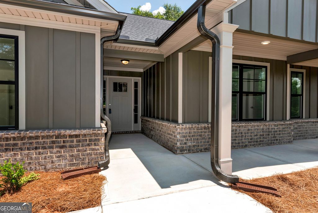 6376 Brockton Loop, Jefferson, GA 30549 — photo 4