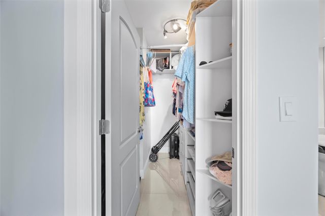 2030 S Ocean Drive 1216, Hallandale Beach, FL 33009