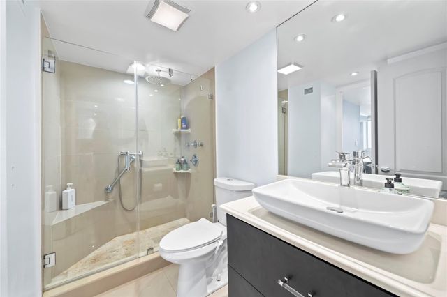 2030 S Ocean Drive 1216, Hallandale Beach, FL 33009