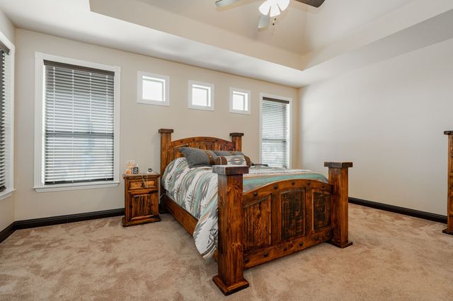 910 Angus Road, Waxahachie, TX 75167