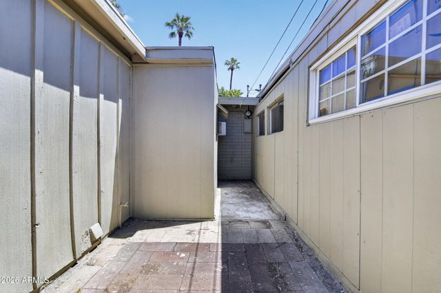 10582 W OAKMONT Drive, Sun City, AZ 85351