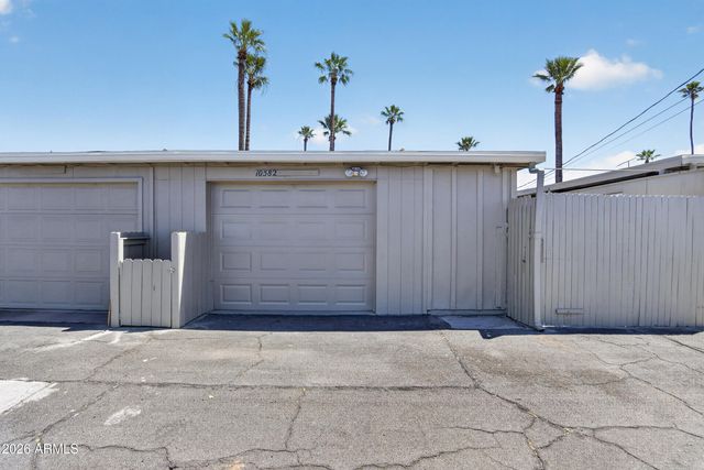 10582 W OAKMONT Drive, Sun City, AZ 85351