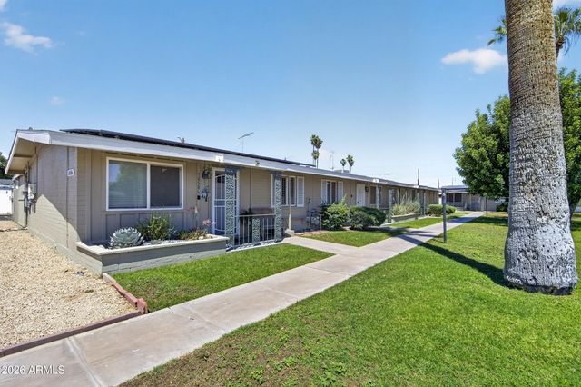 10582 W OAKMONT Drive, Sun City, AZ 85351