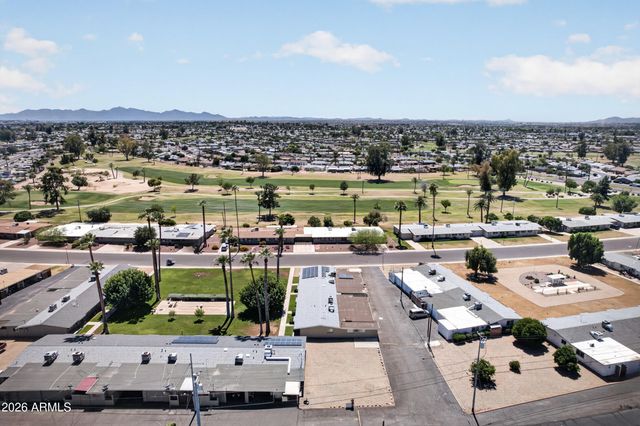 10582 W OAKMONT Drive, Sun City, AZ 85351