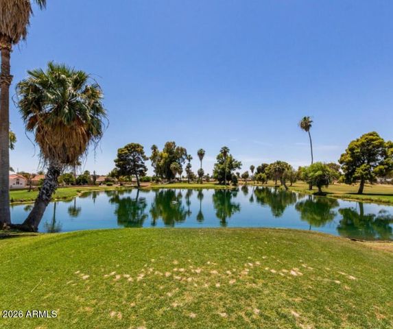 10582 W OAKMONT Drive, Sun City, AZ 85351