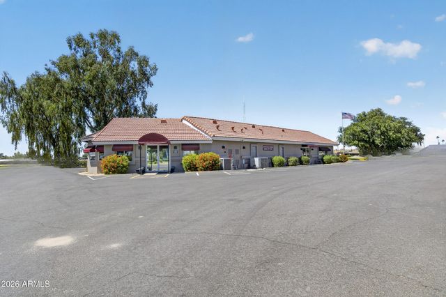 10582 W OAKMONT Drive, Sun City, AZ 85351