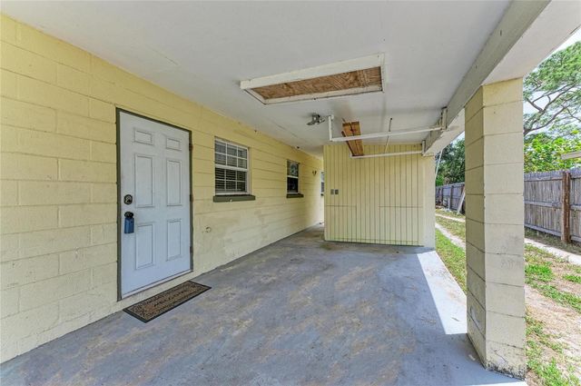 2564 WOOD STREET, Sarasota, FL 34237