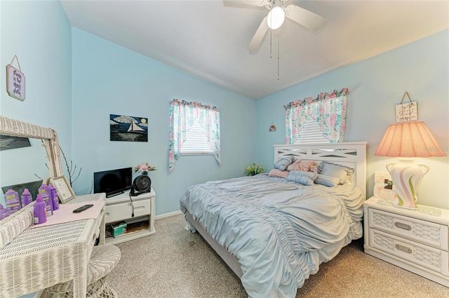 2564 WOOD STREET, Sarasota, FL 34237