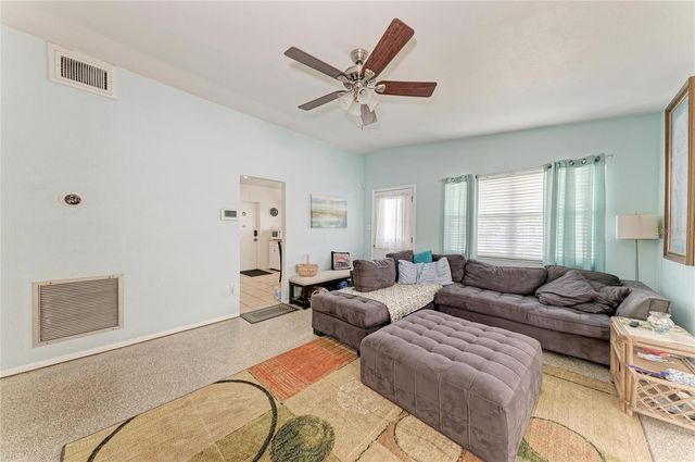 2564 WOOD STREET, Sarasota, FL 34237