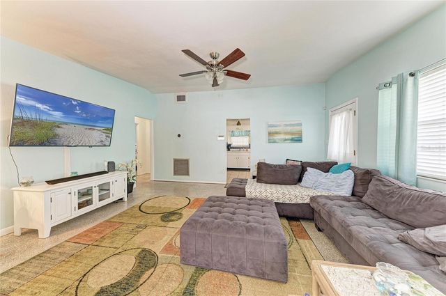 2564 WOOD STREET, Sarasota, FL 34237