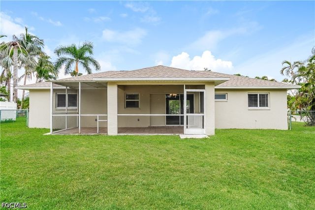 501 SE 17th TER, Cape Coral, FL 33990