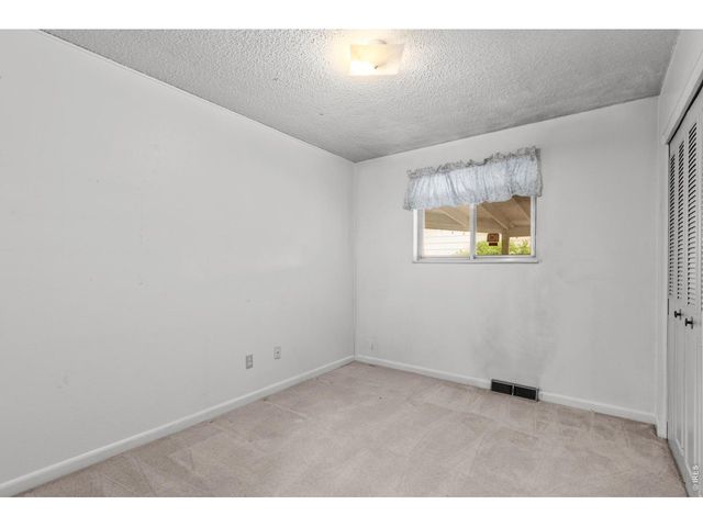 1931 34th Ave, Greeley, CO 80634