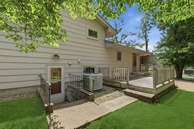 3905 Bel Aire Road, Des Moines, IA 50310
